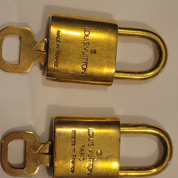 Louis Vuitton Padlock Set - Picture 4 of 5